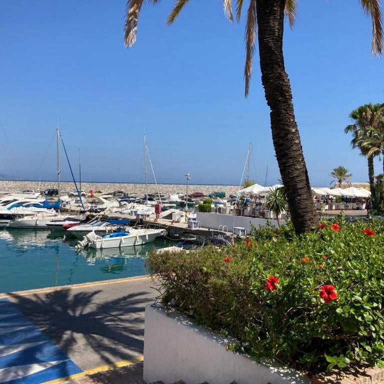 Icon Marina B - Two-Bedroom Deluxe Apartment with Ocean View - 42