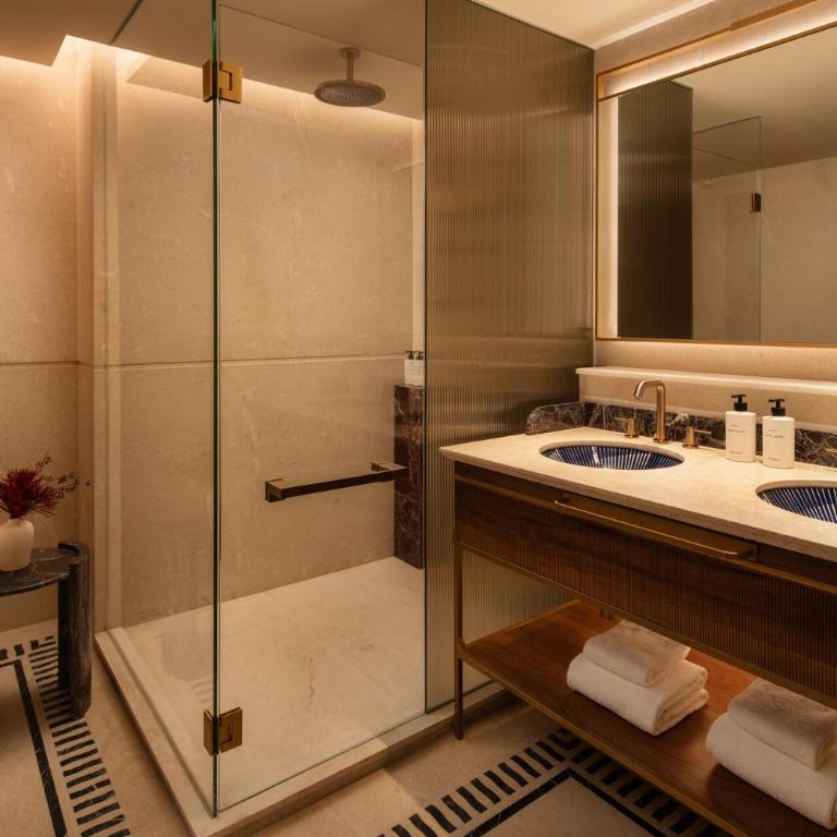 Four Seasons Hotel Mexico City - Executive Suite - Burdeos View - 2