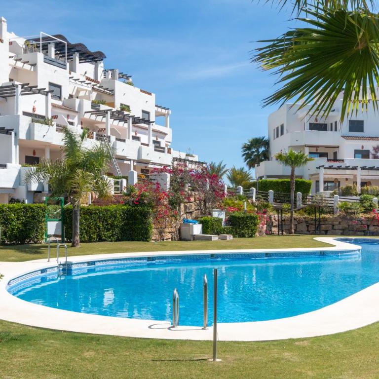 Sunset Golf, sea view and pool - Two-Bedroom Deluxe Apartment with Ocean View - 29