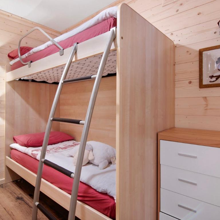 A casa di Anna - Appartamento Deluxe con 2 Camere da Letto e Vista Giardino - 14