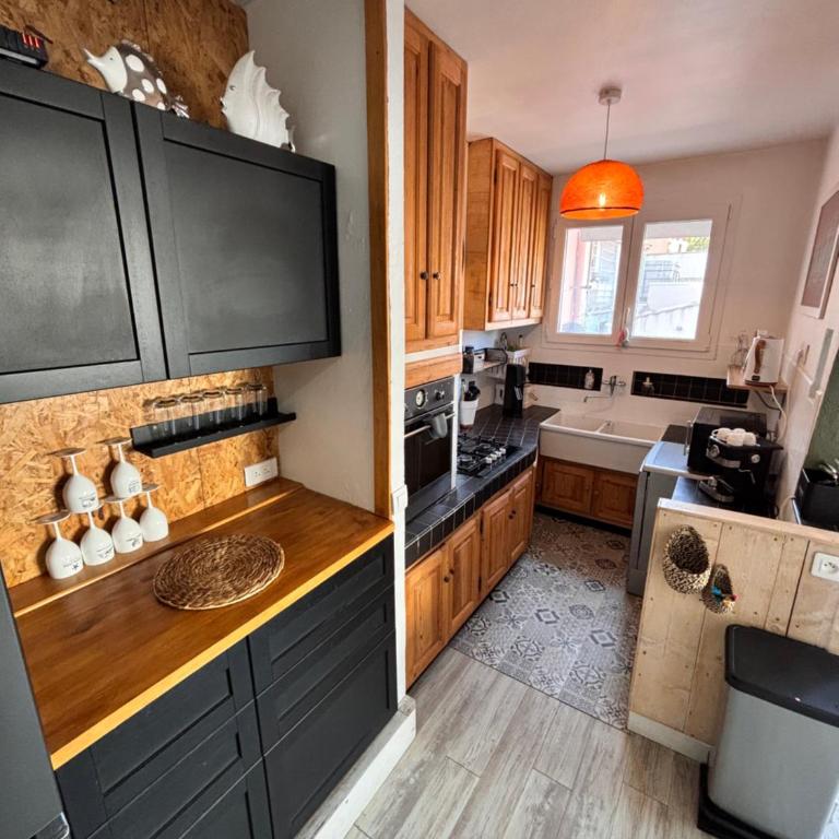 Maison Curie - Three-Bedroom House - 4
