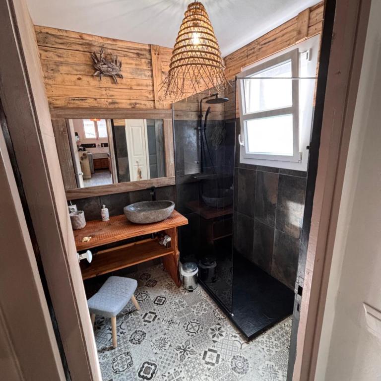 Maison Curie - Three-Bedroom House - 9