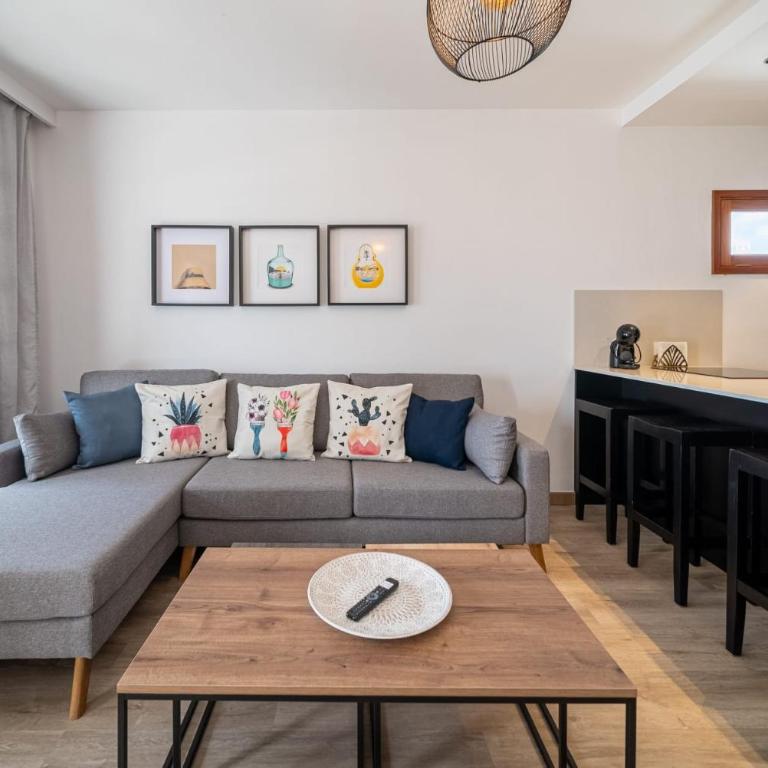 Callao - Two-Bedroom House - 4