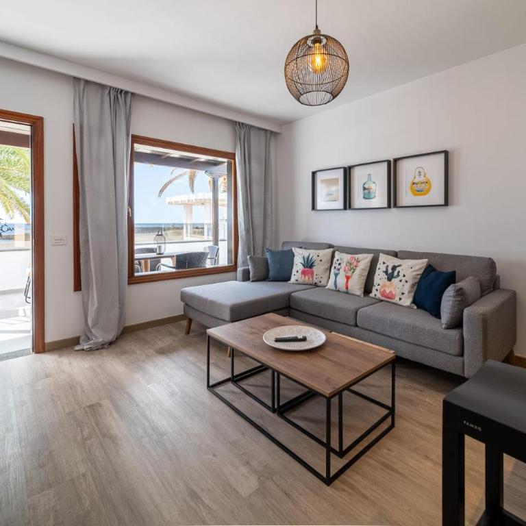 Callao - Two-Bedroom House - 3