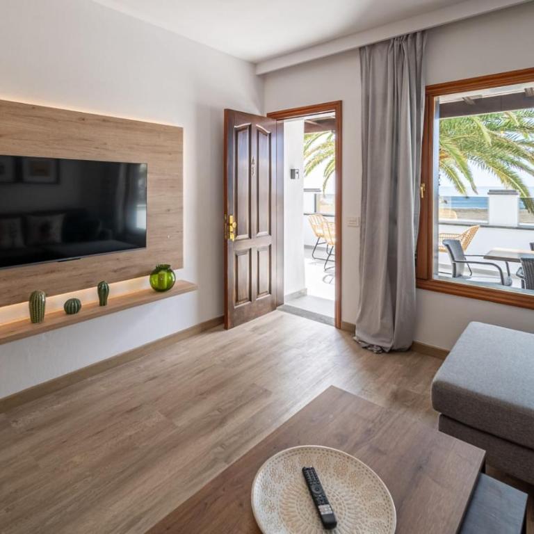 Callao - Two-Bedroom House - 25