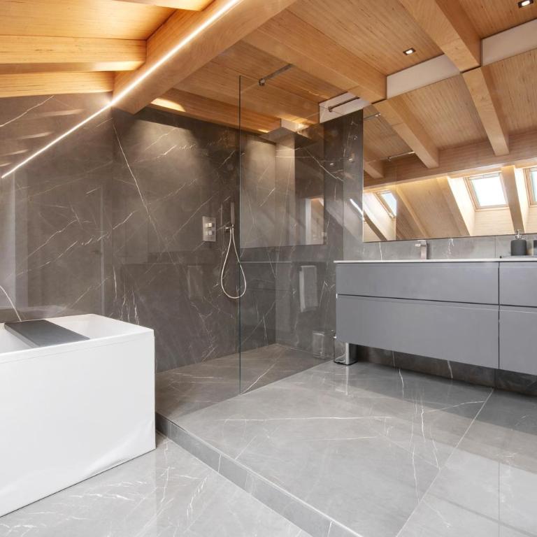 Luxury Lakefront Penthouse - Deluxe-Apartment mit 2 Schlafzimmern und Gartenblick - 19