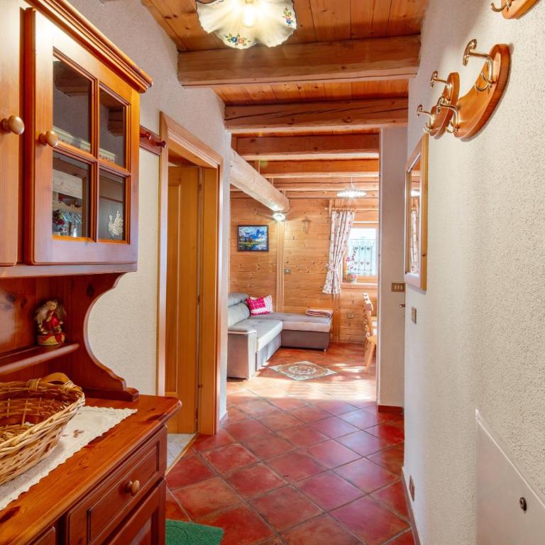 Appartamenti Marmolada Falcade - Appartamento Deluxe con 2 Camere da Letto e Vista Giardino - 9