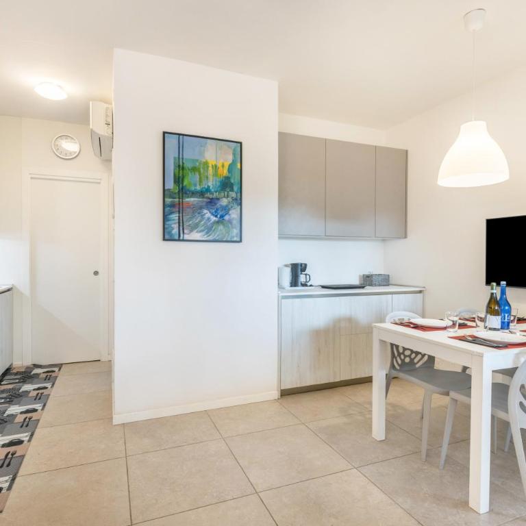 Casa Punta Grò con piscina - One-Bedroom Apartment with Garden View - 8