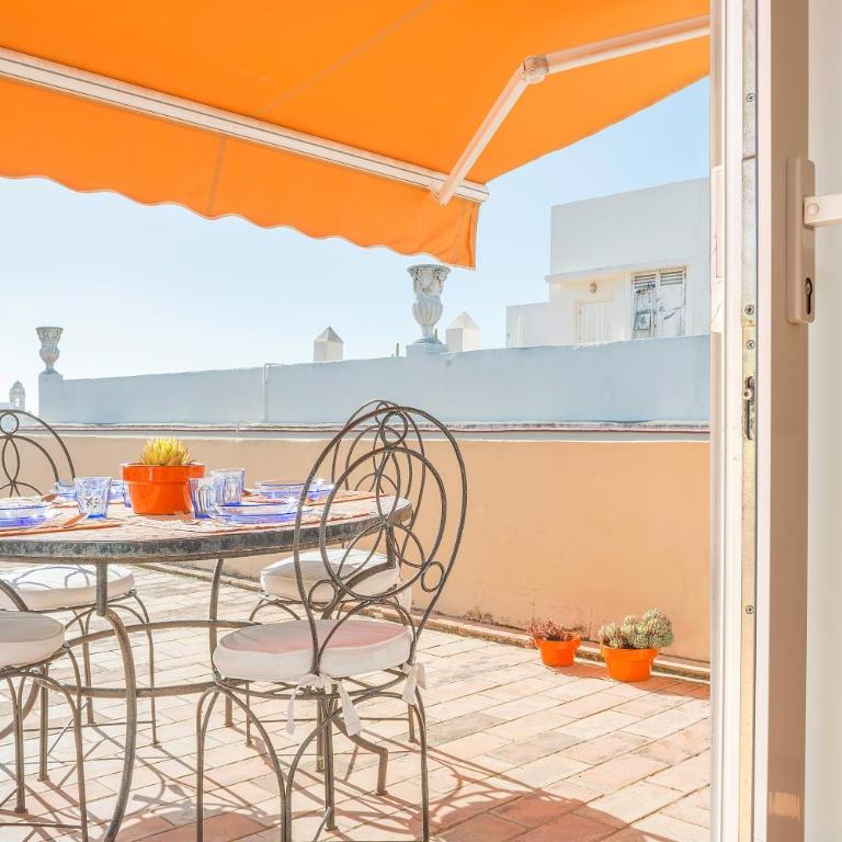 Ático en el centro con terraza - Apartamento Superior de 1 dormitorio con balcón - 3