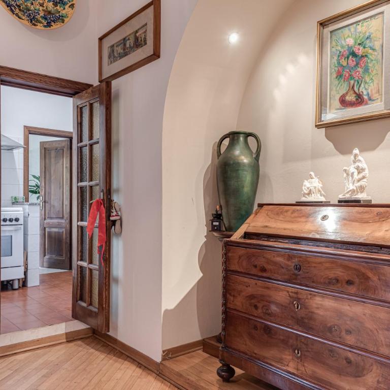 A due passi dal Duomo di Firenze - Appartamento Deluxe con 2 Camere da Letto e Balcone - 8