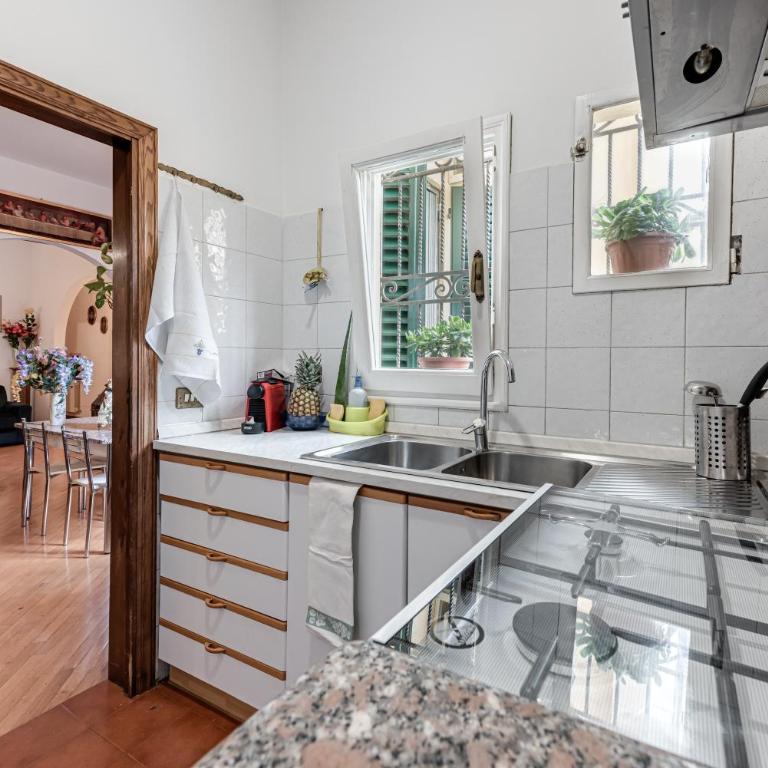A due passi dal Duomo di Firenze - Appartamento Deluxe con 2 Camere da Letto e Balcone - 9