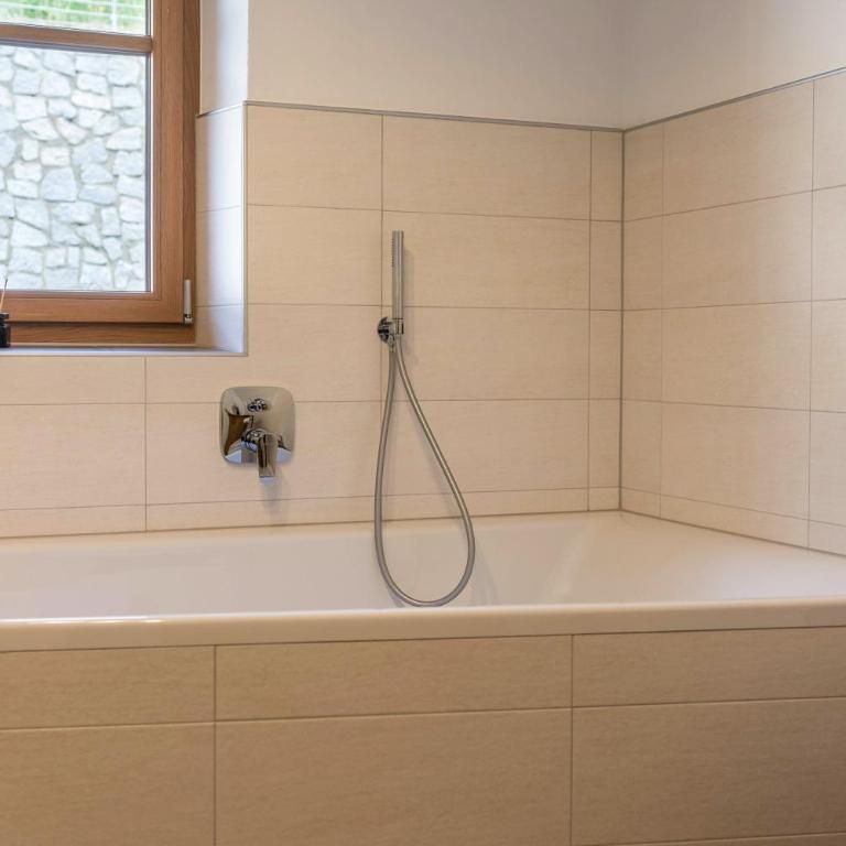 Sparberhof Apt Floriani - Deluxe-Apartment mit 2 Schlafzimmern und Gartenblick - 20