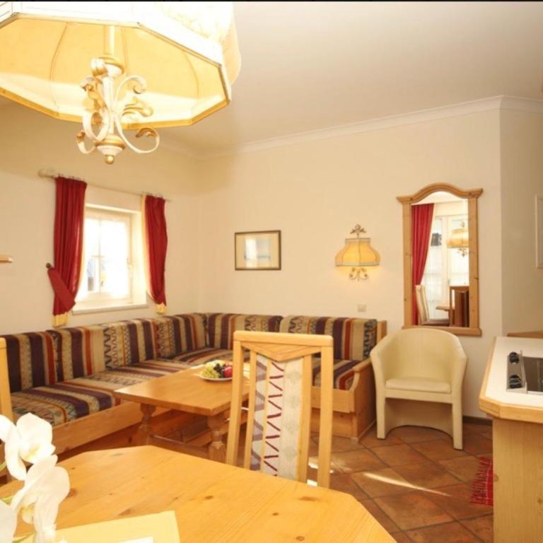 Zua Häusl - Deluxe Apartment mit Balkon und 2 Schlafzimmern - 10