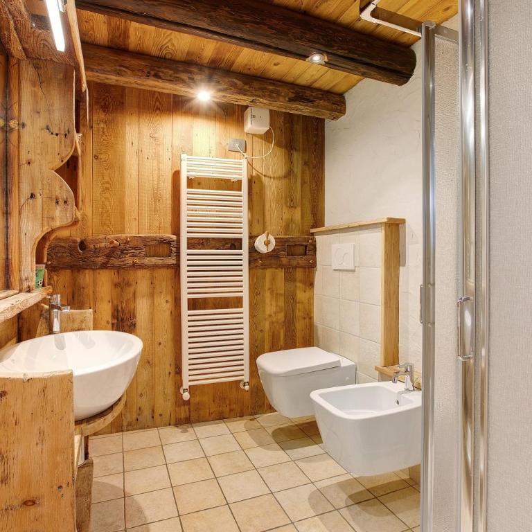 Maison Peroulaz Charvensod - Appartamento Deluxe con 2 Camere da Letto e Vista Giardino - 17