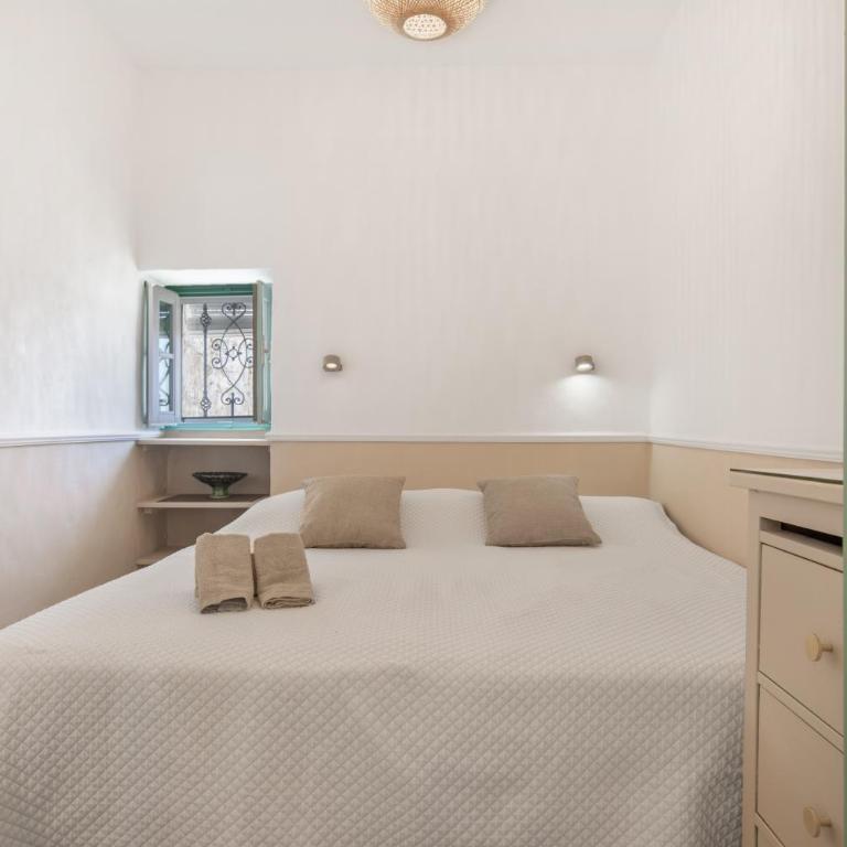 Casa Castillo con Jardín - Apartamento Deluxe de 2 dormitorios con vistas al jardín - 5