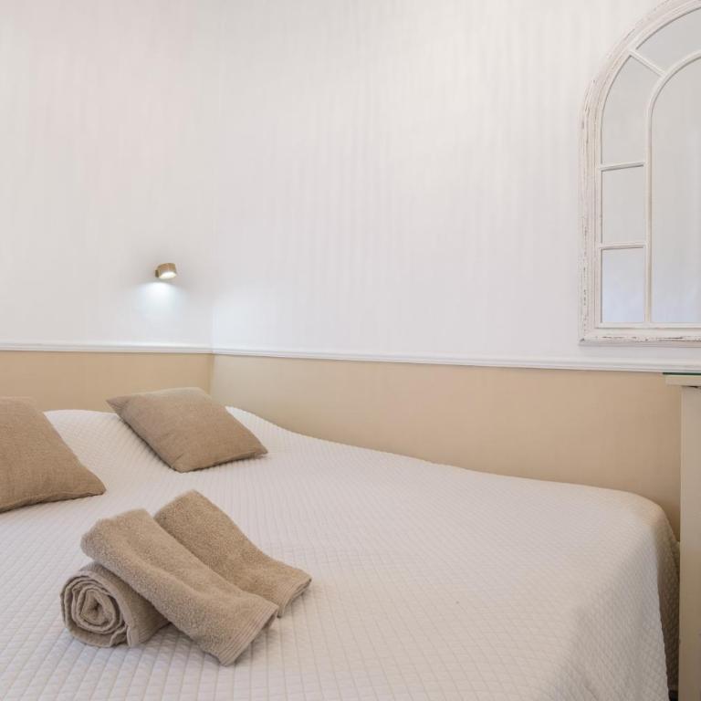 Casa Castillo con Jardín - Apartamento Deluxe de 2 dormitorios con vistas al jardín - 4