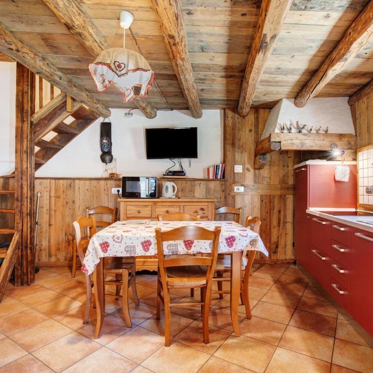 Maison Peroulaz Charvensod - Appartamento con 1 Camera da Letto e Vista Giardino - 5