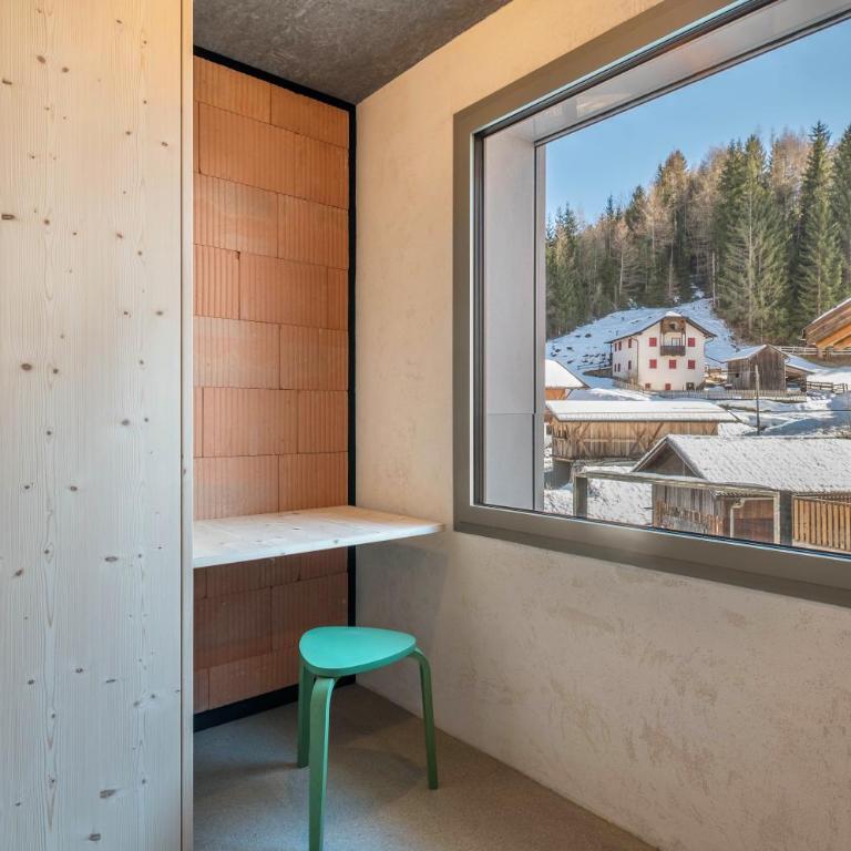 Lena Dolomites Suite - Appartamento Deluxe con 2 Camere da Letto e Vista Giardino - 17