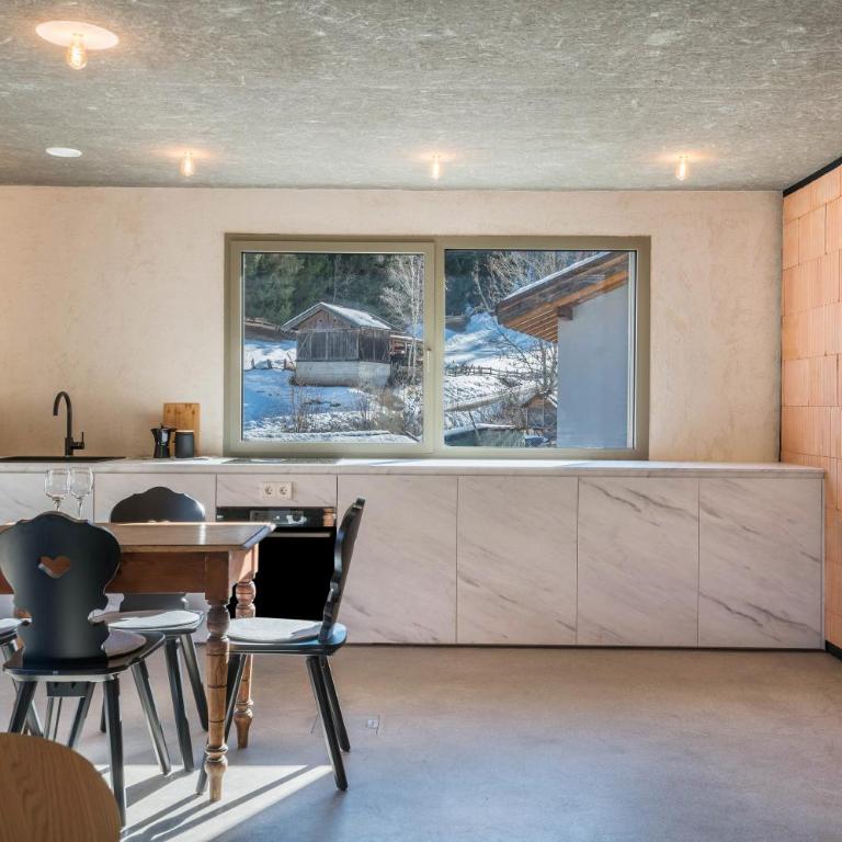 Lena Dolomites Suite - Appartamento Deluxe con 2 Camere da Letto e Vista Giardino - 6