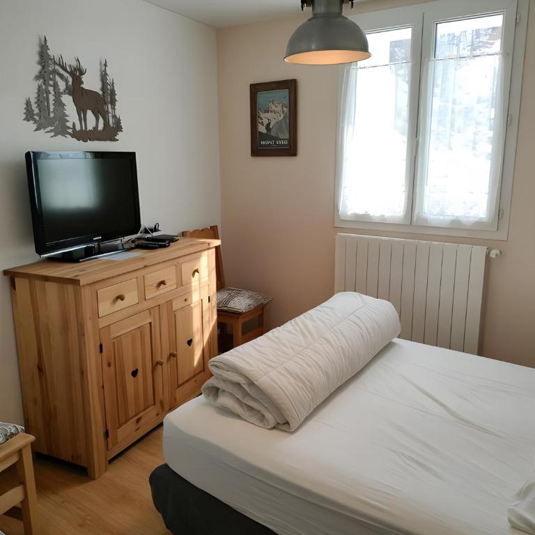 Gite Notre Désir - Two-Bedroom Deluxe Apartment with Garden View - 15