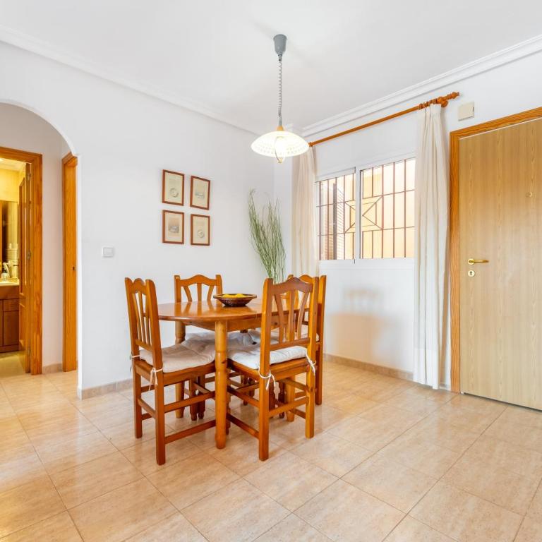 Casa en la playa con piscina Teresa - Two-Bedroom House - 10