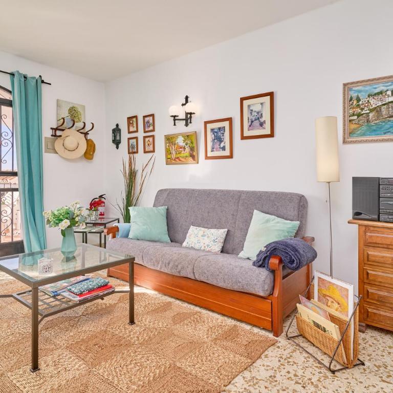Casa con bellas vistas sobre la bahía de Nerja - Apartamento Deluxe de 2 dormitorios con vistas al mar - 3