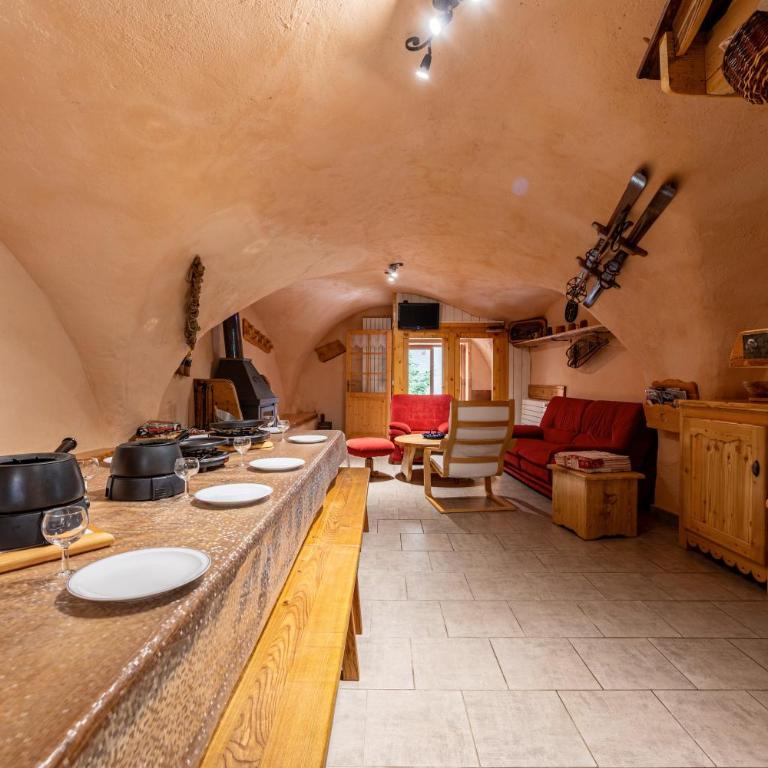 Chalet De Charme à la Montagne - Chalet - 8