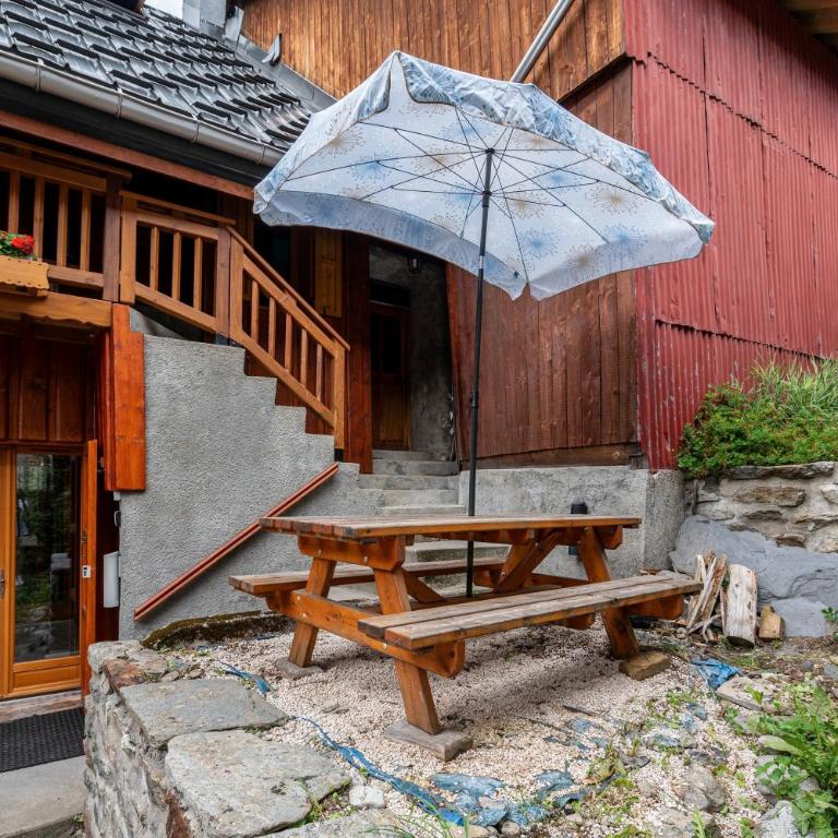 Chalet De Charme à la Montagne - Chalet - 34