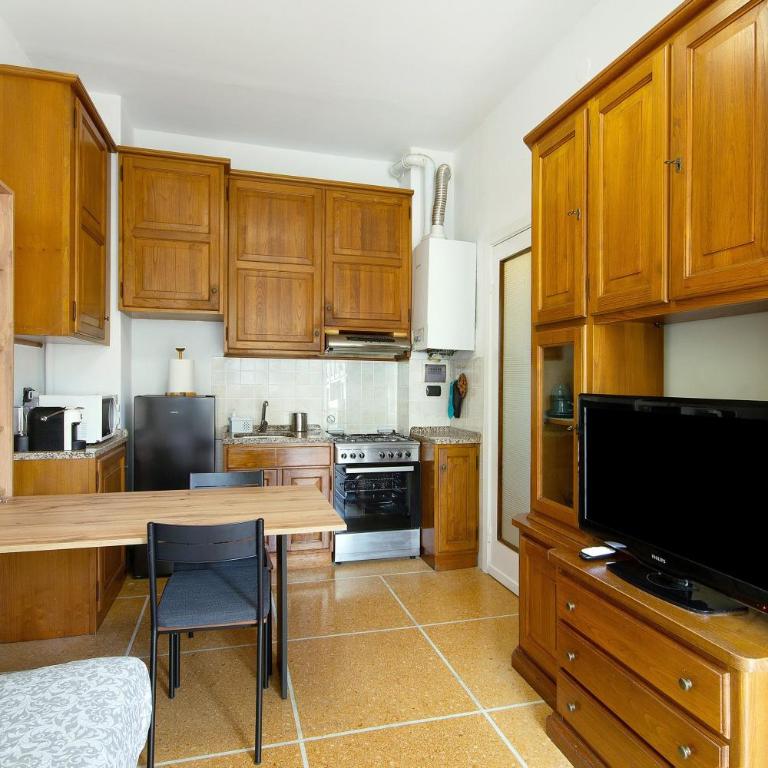 Casa Dica - Appartamento Superior con 1 Camera da Letto e Balcone - 7