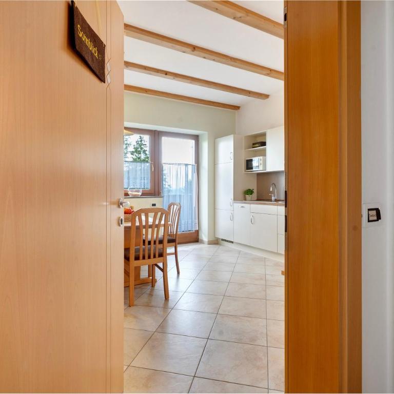Altebnerhof Leifers - Appartamento Deluxe con 2 Camere da Letto e Vista Giardino - 23