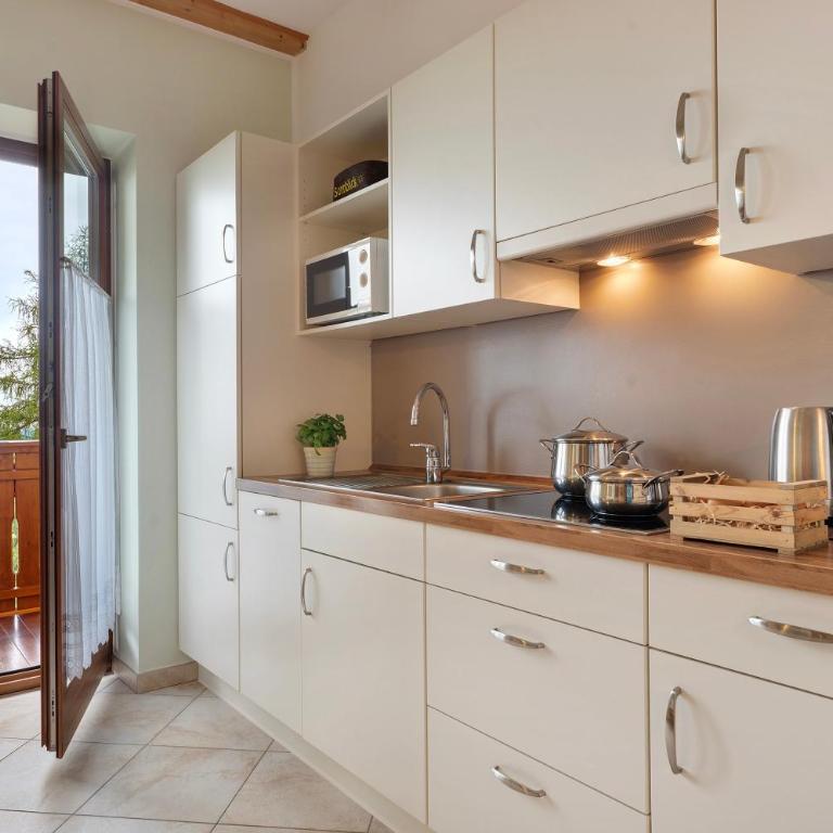 Altebnerhof Leifers - Appartamento Deluxe con 2 Camere da Letto e Vista Giardino - 5