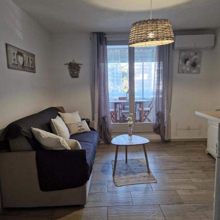 Sanary Sur Mer, Soleil Et Douceur I - Studio mit Terrasse - 3