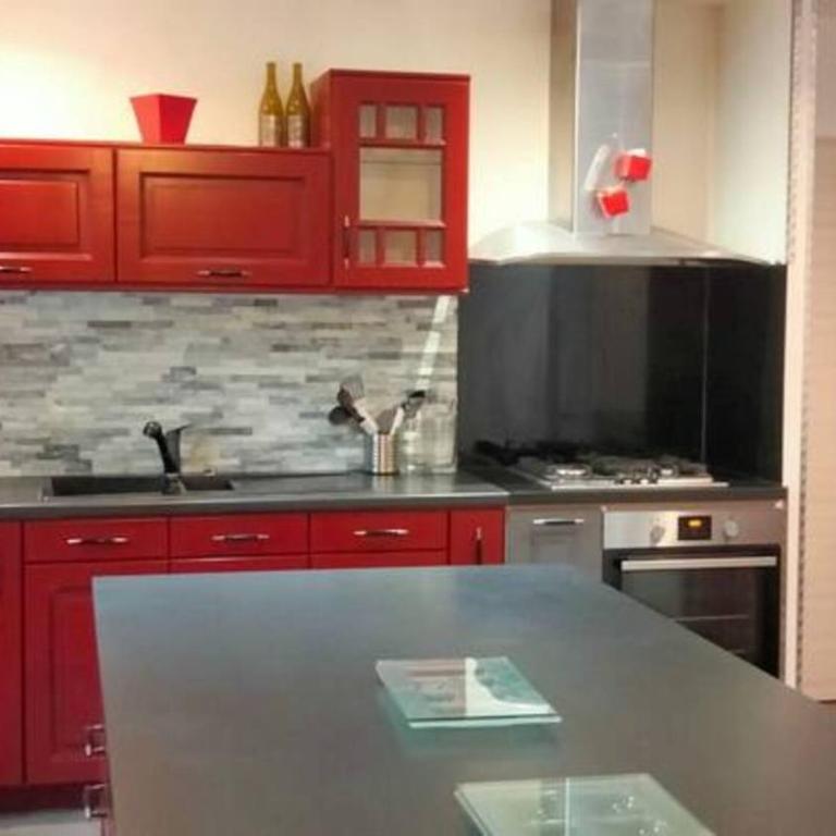 Chez Gaston - Two-Bedroom Deluxe Apartment with Garden View - 3