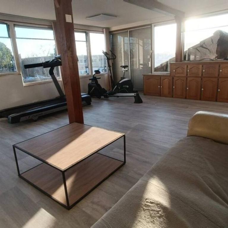 Chez Gaston - Two-Bedroom Deluxe Apartment with Garden View - 19