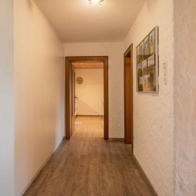 Ferienwohnung Serlesblick - Apartment mit 1 Schlafzimmer und Gartenblick - 12