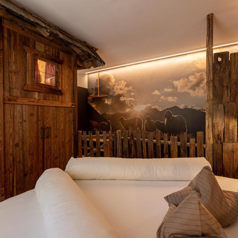 Sonnleiten Sonnenalm - Two-Bedroom Deluxe Apartment with Garden View - 2