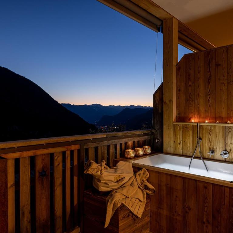 Sonnleiten Sonnenalm - Two-Bedroom Deluxe Apartment with Garden View - 4