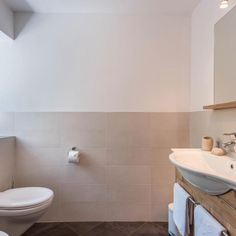 App Ringelblume Biohof Unterspisser - Two-Bedroom Deluxe Apartment with Garden View - 16