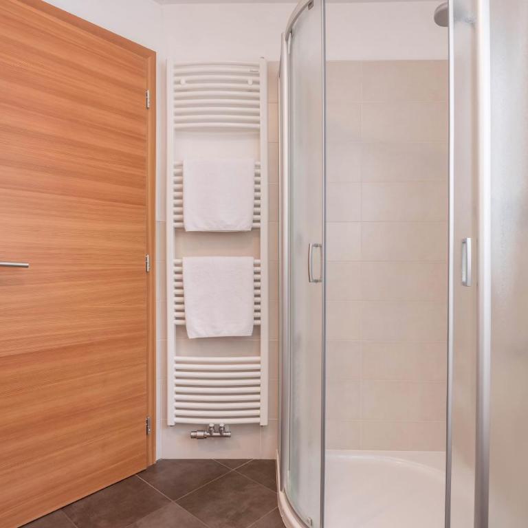 App Ringelblume Biohof Unterspisser - Two-Bedroom Deluxe Apartment with Garden View - 13