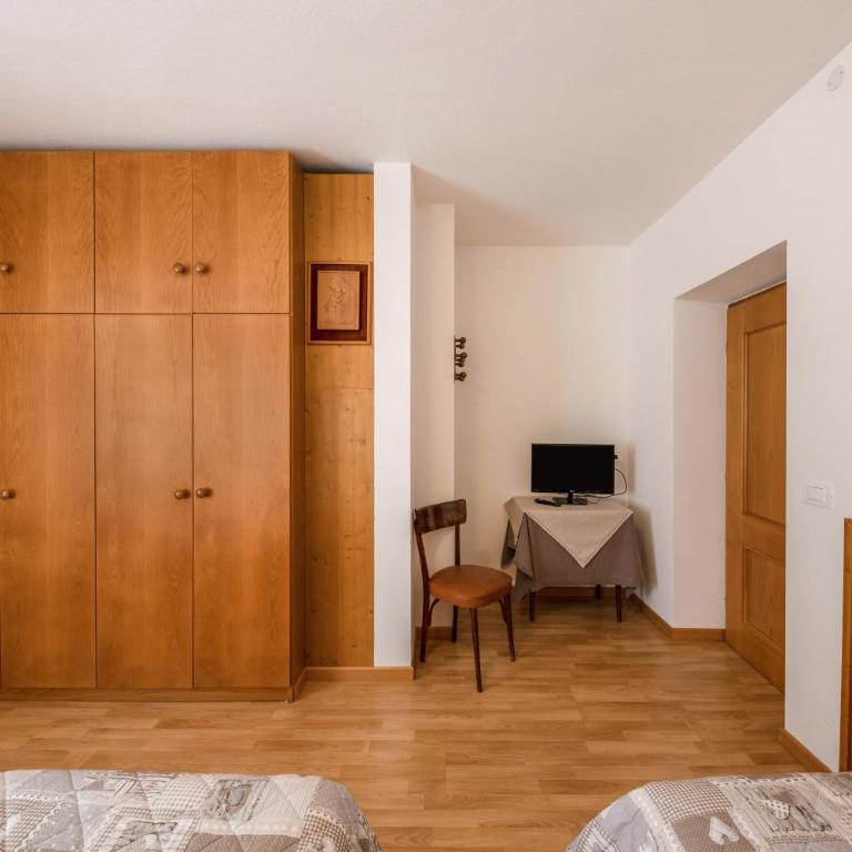 Appartamento Primavera 2 - Appartamento Deluxe con 2 Camere da Letto e Vista Giardino - 16
