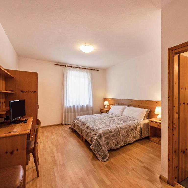 Appartamento Primavera 2 - Appartamento Deluxe con 2 Camere da Letto e Vista Giardino - 9