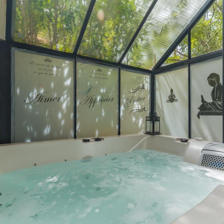 Sublime Appartement Centre D’aix - One-Bedroom Apartment with Garden View - 4
