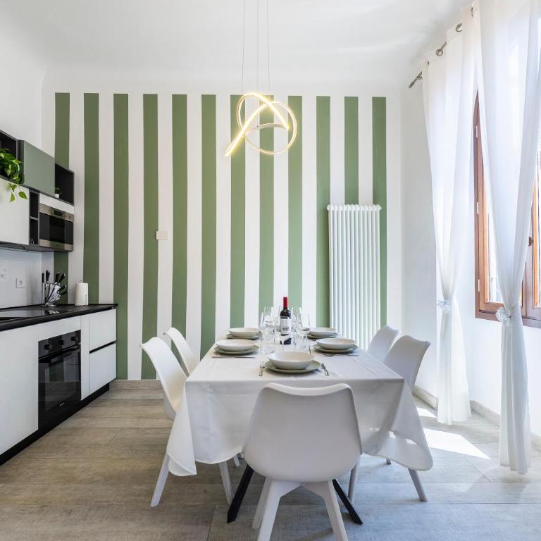 La Domus Firenze - Three-Bedroom House - 12