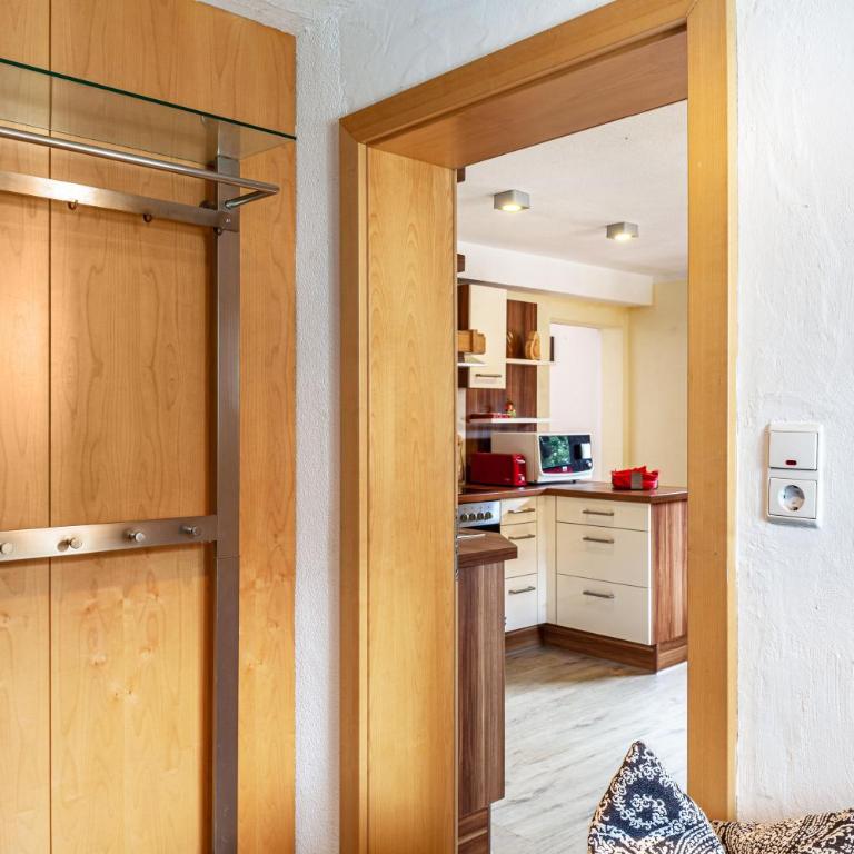 Ferienwohnung Galerie Kaiser - Superior Apartment mit 1 Schlafzimmer und Balkon - 21