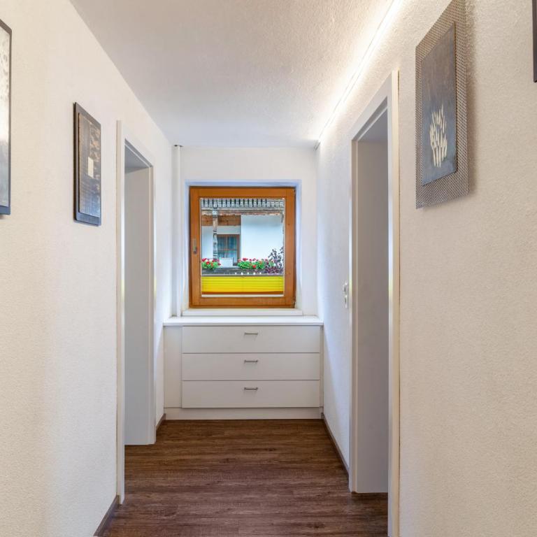 Ferienwohnung Galerie Kaiser - Superior Apartment mit 1 Schlafzimmer und Balkon - 12