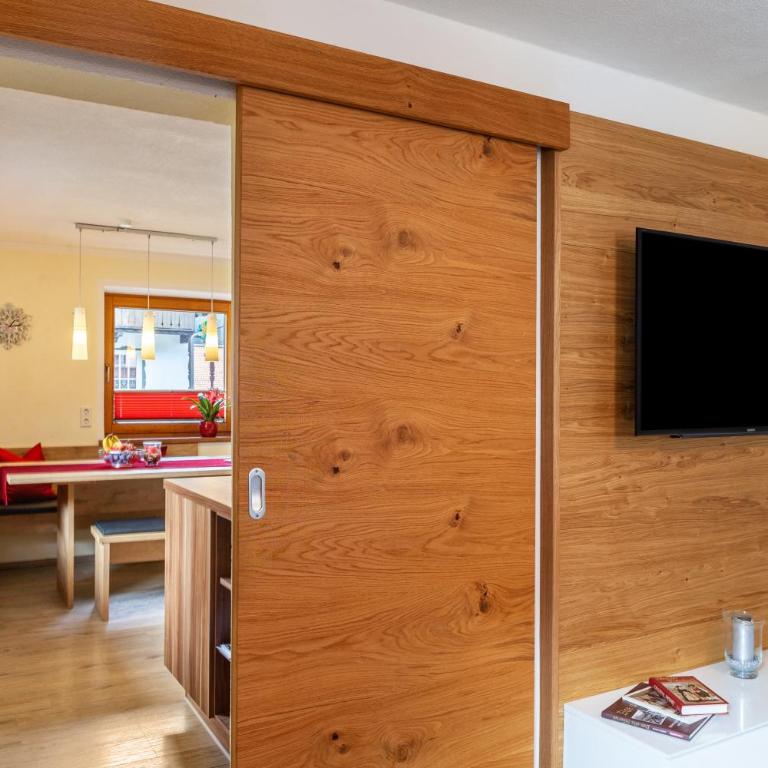 Ferienwohnung Galerie Kaiser - Superior Apartment mit 1 Schlafzimmer und Balkon - 7