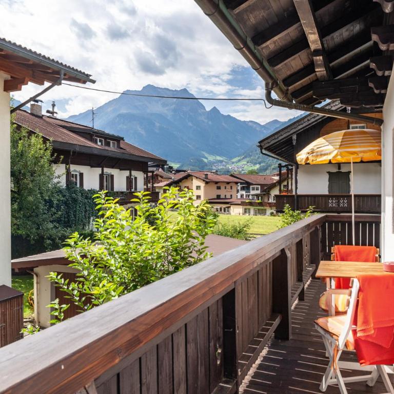 Ferienwohnung Galerie Kaiser - Superior Apartment mit 1 Schlafzimmer und Balkon - 24