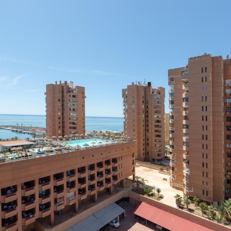 Sunny one bedroom apartment - Superior One-Bedroom Apartment with Balcony - 15