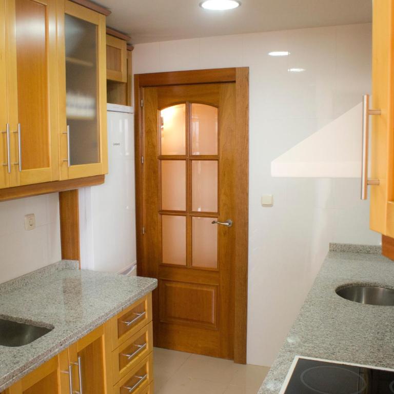 Apartamento Góngora Congresos - Three-Bedroom Premium Apartment with Balcony - 19