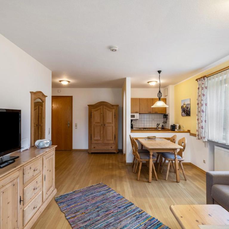Fewo Brünnstein - Zimmer 6 - Superior Apartment mit 1 Schlafzimmer und Balkon - 6